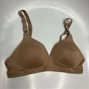 Warners tan soft bra‎ wire free lightly lined size 34A